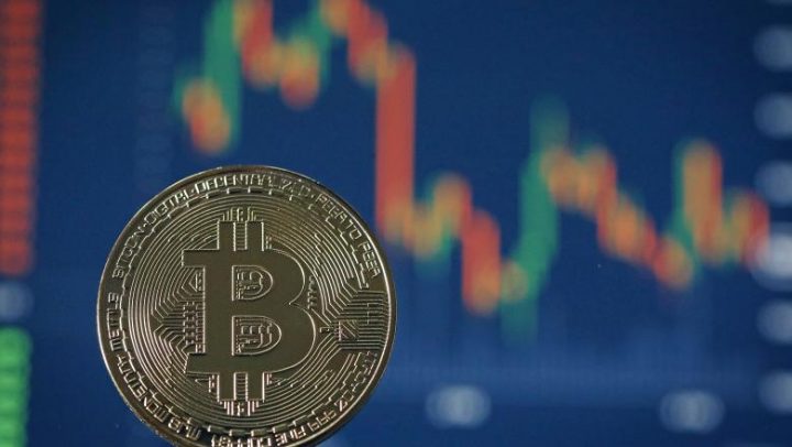 ce a cauzat colapsul volumelor de tranzacționare cu bitcoin?